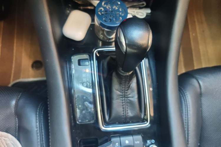 Used Mazda Atenza 2020 2.5L Skyline Sport Edition Gear Lever