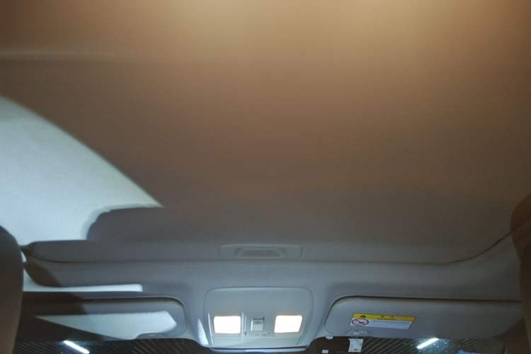 Used Mazda Atenza 2020 2.0L Blue Sky Luxury Edition Headliner