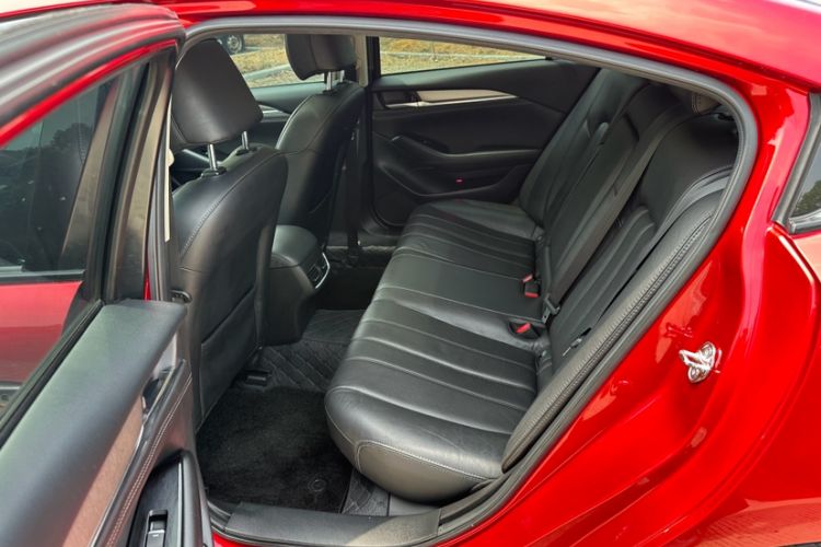 Used Mazda Atenza 2020 2.0L Blue Sky Luxury Edition Interior 10