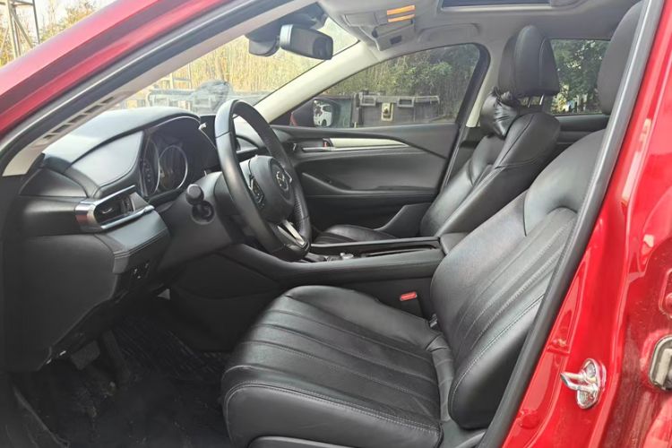 Used Mazda Atenza 2020 2.0L Blue Sky Luxury Edition Interior 2