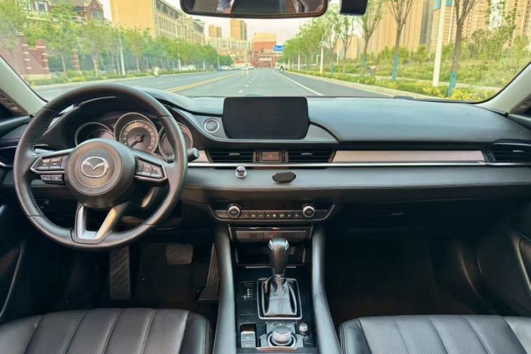 Used Mazda Atenza 2020 2.0L Blue Sky Luxury Edition Interior 3