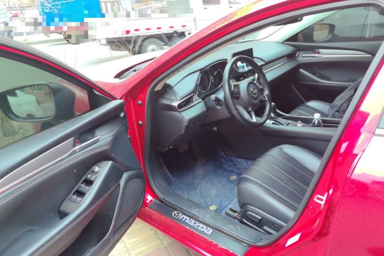 Used Mazda Atenza 2020 2.0L Blue Sky Luxury Edition Interior 3