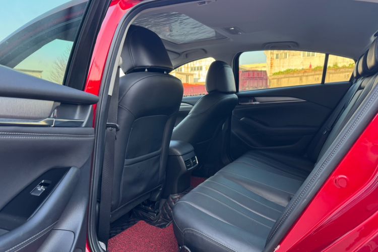 Used Mazda Atenza 2020 2.5L Skyline Sport Edition Interior 3