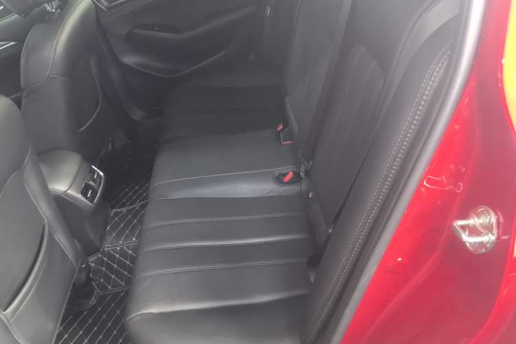 Used Mazda Atenza 2020 2.0L Blue Sky Luxury Edition Interior 4