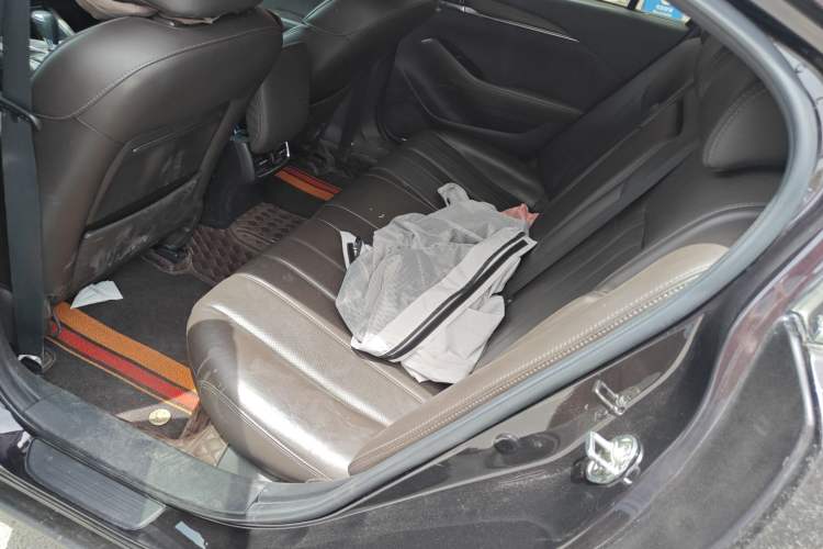 Used Mazda Atenza 2020 2.5L Sky Blue Prestige Edition Interior 4