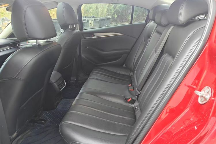 Used Mazda Atenza 2020 2.0L Blue Sky Luxury Edition Interior 4
