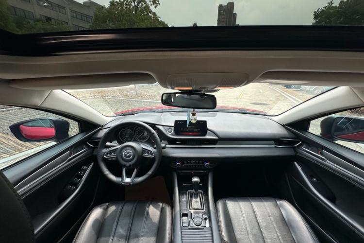 Used Mazda Atenza 2020 2.0L Blue Sky Luxury Edition Interior 5