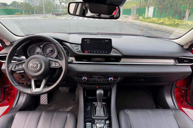 Used Mazda Atenza 2020 2.0L Blue Sky Luxury Edition Interior 7