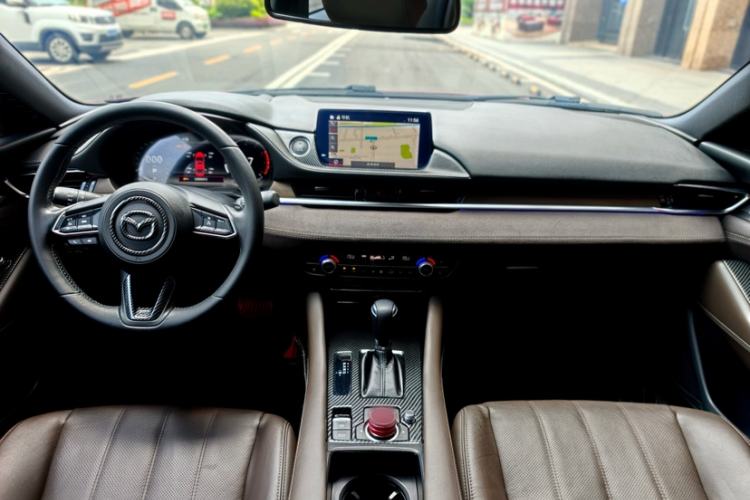 Used Mazda Atenza 2020 2.5L Sky Blue Prestige Edition Interior 9