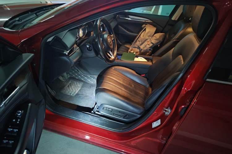 Used Mazda Atenza 2020 2.0L Blue Sky Luxury Edition Left Front Seat
