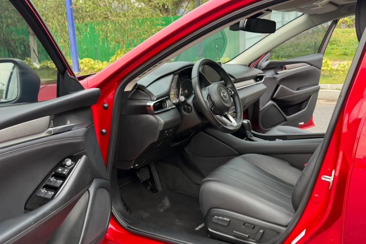 Used Mazda Atenza 2020 2.0L Blue Sky Luxury Edition Left Front Seat