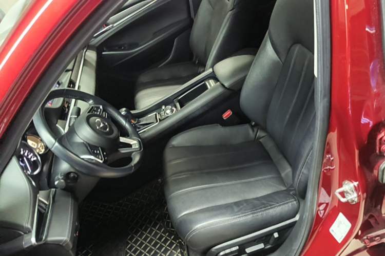 Used Mazda Atenza 2020 2.0L Blue Sky Luxury Edition Left Front Seat