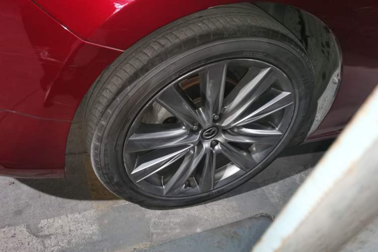 Used Mazda Atenza 2020 2.5L Skyline Sport Edition Left Front Wheel Hub