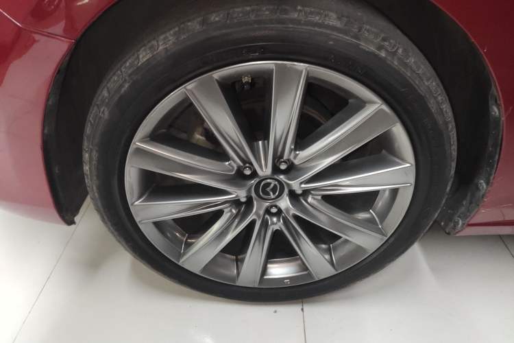Used Mazda Atenza 2020 2.5L Skyline Sport Edition Left Front Wheel Hub