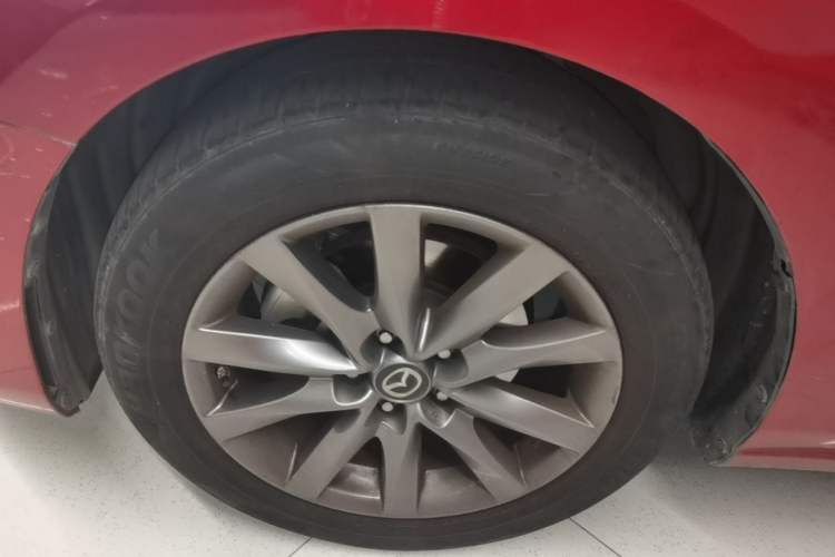 Used Mazda Atenza 2020 2.0L Blue Sky Luxury Edition Left Front Wheel Hub
