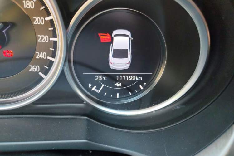 Used Mazda Atenza 2020 2.0L Blue Sky Luxury Edition Odometer Close Up