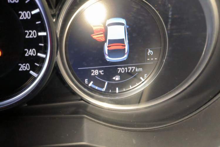 Used Mazda Atenza 2020 2.0L Blue Sky Luxury Edition Odometer Close Up