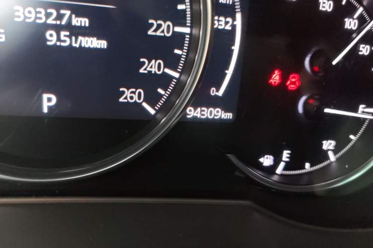Used Mazda Atenza 2020 2.5L Sky Blue Prestige Edition Odometer Close Up