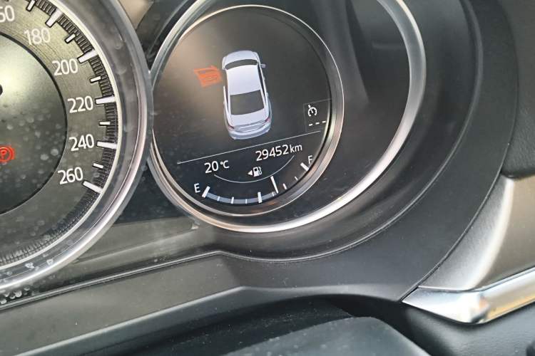 Used Mazda Atenza 2020 2.0L Blue Sky Luxury Edition Odometer Close Up