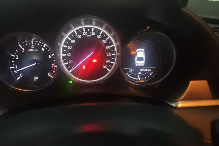 Used Mazda Atenza 2020 2.0L Blue Sky Luxury Edition Odometer Close Up