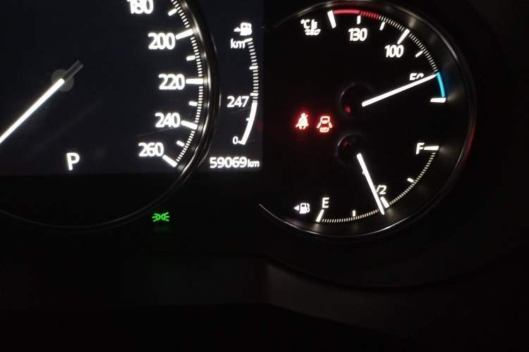 Used Mazda Atenza 2020 2.5L Sky Blue Prestige Edition Odometer Close Up