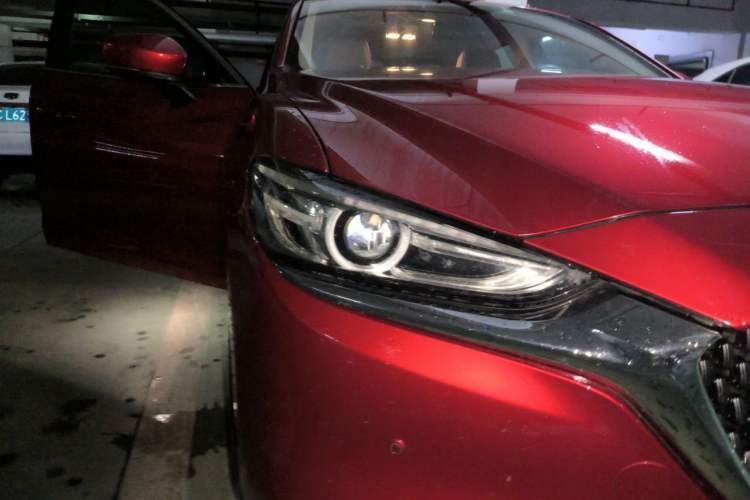 Used Mazda Atenza 2020 2.0L Blue Sky Luxury Edition Right Front Headlight