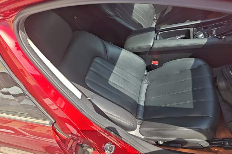 Used Mazda Atenza 2020 2.5L Skyline Sport Edition Right Front Seat