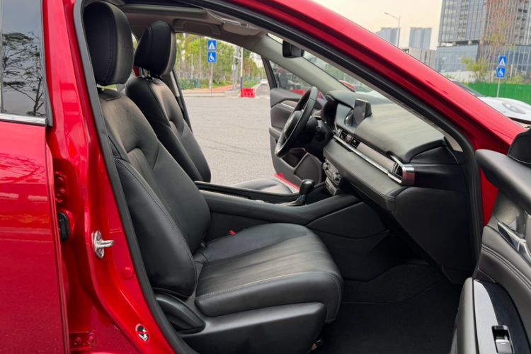 Used Mazda Atenza 2020 2.0L Blue Sky Luxury Edition Right Front Seat
