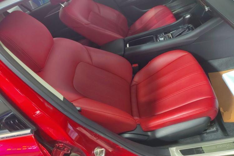 Used Mazda Atenza 2020 2.0L Blue Sky Fashion Edition Right Front Seat