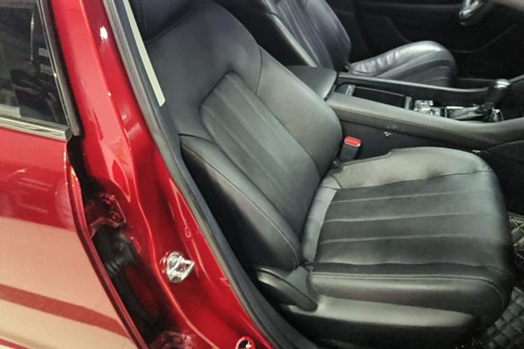 Used Mazda Atenza 2020 2.0L Blue Sky Luxury Edition Right Front Seat