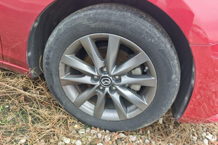 Used Mazda Atenza 2020 2.0L Blue Sky Luxury Edition Right Front Wheel Hub