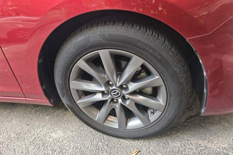 Used Mazda Atenza 2020 2.0L Blue Sky Luxury Edition Right Front Wheel Hub