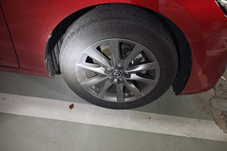 Used Mazda Atenza 2020 2.0L Blue Sky Luxury Edition Right Front Wheel Hub