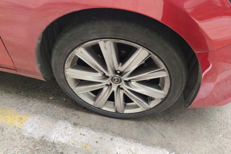 Used Mazda Atenza 2020 2.5L Sky Blue Prestige Edition Right Front Wheel Hub
