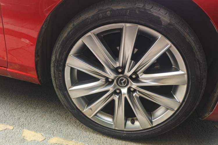 Used Mazda Atenza 2020 2.5L Skyline Sport Edition Right Front Wheel Hub