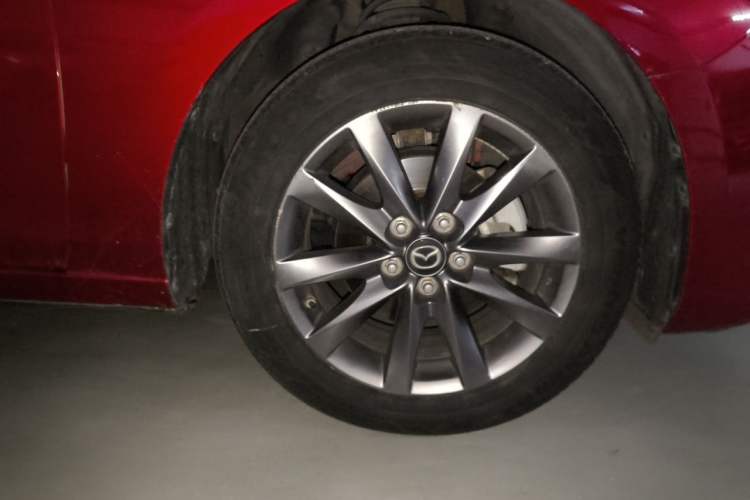 Used Mazda Atenza 2020 2.0L Blue Sky Luxury Edition Right Front Wheel Hub