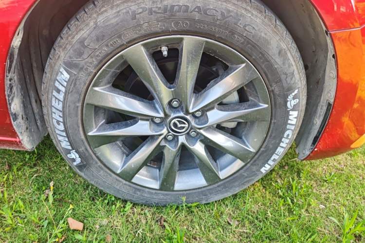 Used Mazda Atenza 2020 2.0L Blue Sky Luxury Edition Right Front Wheel Hub