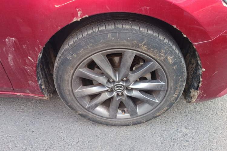 Used Mazda Atenza 2020 2.0L Blue Sky Luxury Edition Right Front Wheel Hub