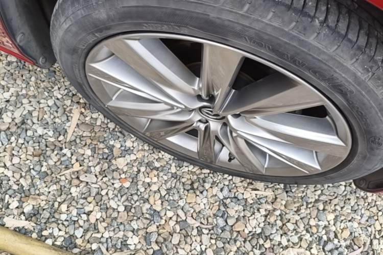 Used Mazda Atenza 2020 2.5L Sky Blue Prestige Edition Right Front Wheel Hub