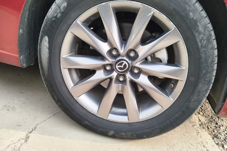 Used Mazda Atenza 2020 2.0L Blue Sky Luxury Edition Right Front Wheel Hub