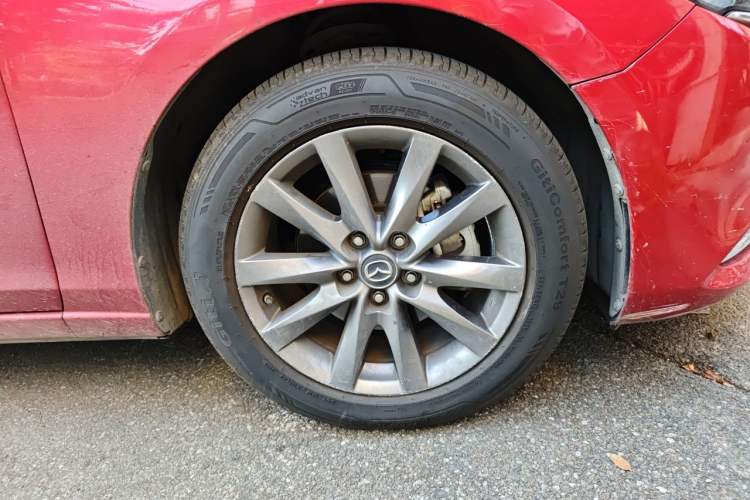 Used Mazda Atenza 2020 2.0L Blue Sky Luxury Edition Right Front Wheel Hub
