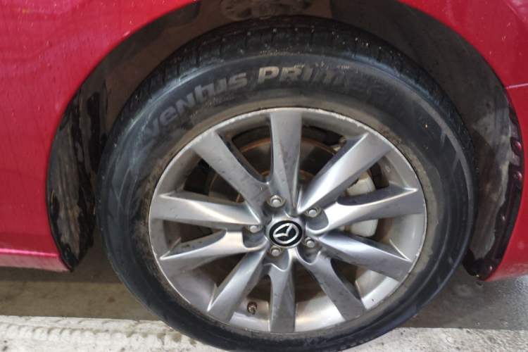 Used Mazda Atenza 2020 2.0L Blue Sky Luxury Edition Right Front Wheel Hub