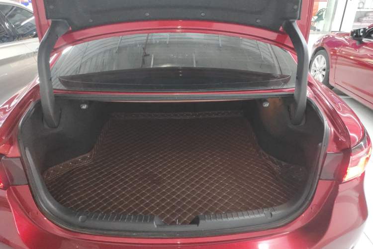 Used Mazda Atenza 2020 2.5L Skyline Sport Edition Trunk
