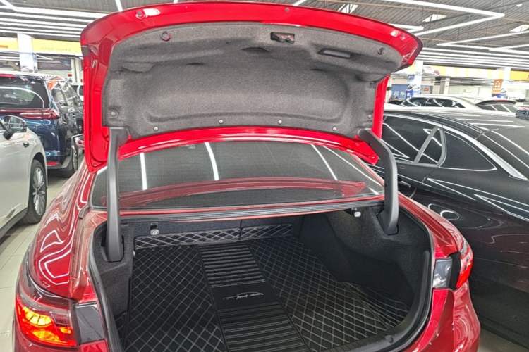 Used Mazda Atenza 2020 2.5L Sky Blue Prestige Edition Trunk