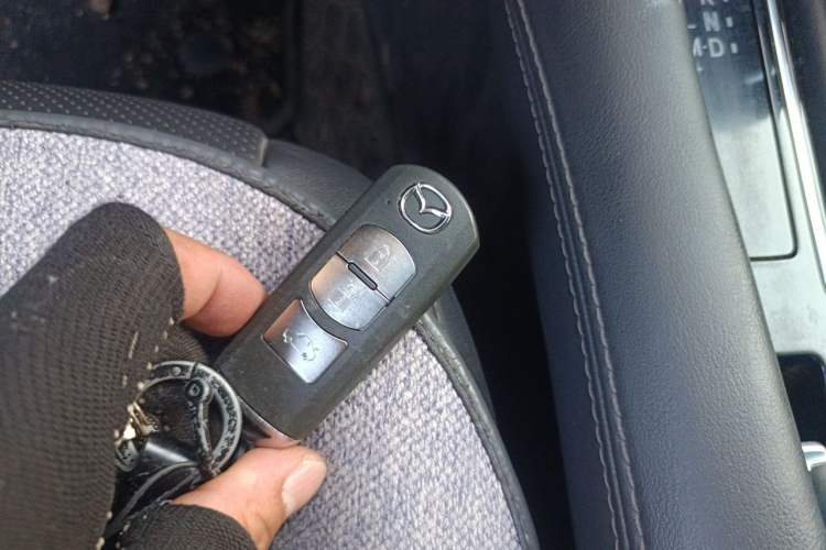 Used Mazda Atenza 2020 2.0L Blue Sky Luxury Edition Vehicle Key