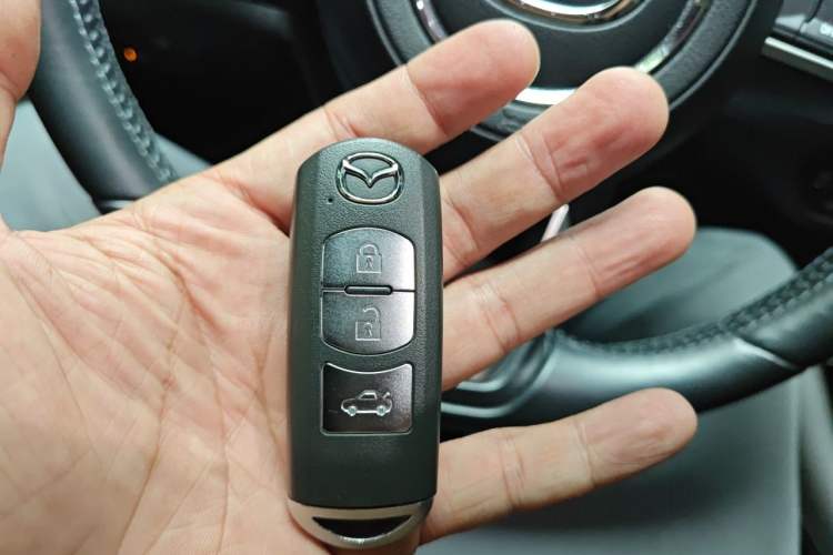 Used Mazda Atenza 2020 2.5L Sky Blue Prestige Edition Vehicle Key