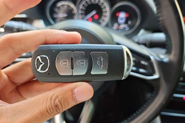 Used Mazda Atenza 2020 2.0L Blue Sky Luxury Edition Vehicle Key
