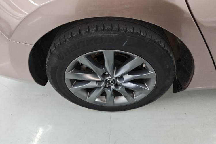 Used Mazda Atenza 2020 2.0L Blue Sky Luxury Edition Right Rear Wheel Hub