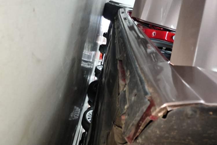 Used Mazda Atenza 2020 2.0L Blue Sky Luxury Edition Right Side Sill