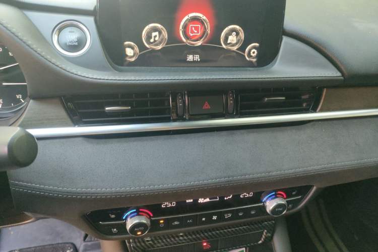 Used Mazda Atenza 2020 2.5L Sky Blue Prestige Edition Audio And AC Panel